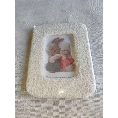 Ramka na jedno zdjęcie 10x13 cm z nóżką boucle biała