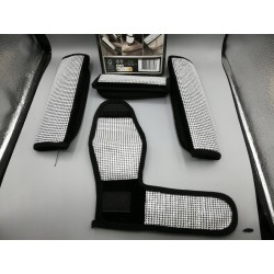 Zestaw akcesoriów do wnętrz samochodu 4x